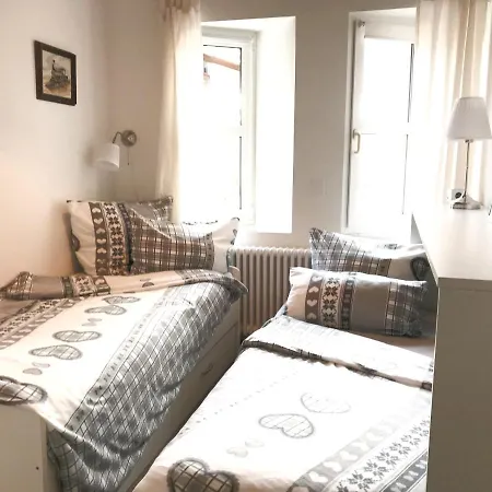 Appartement @ *
